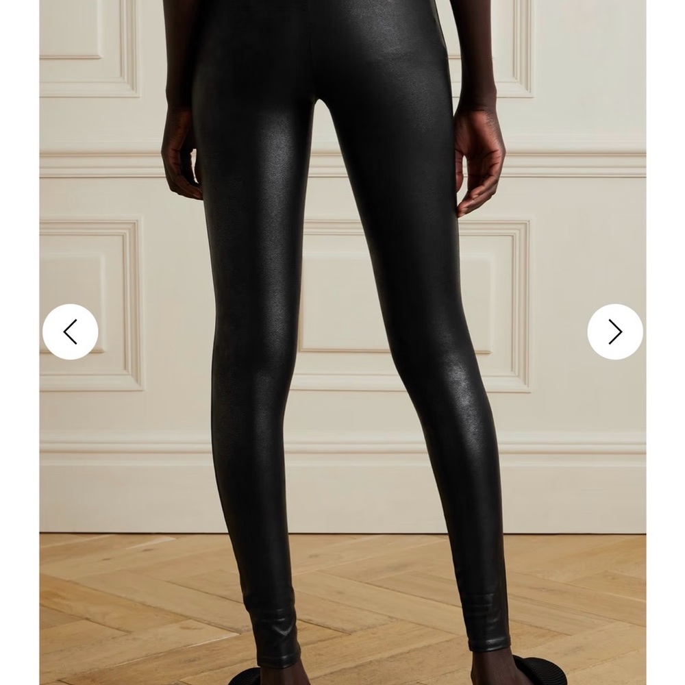 SPANX Black Spanxshape Stretch Legging in Faux Leather - sz M